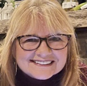 Meet your Posher, Lisa